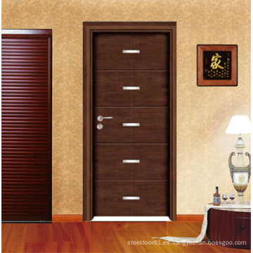 Pintadas de aspecto elegante puerta de madera con chapa natural